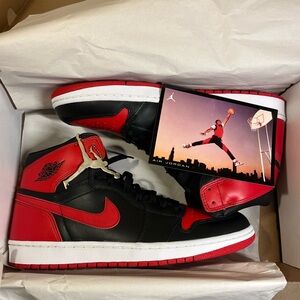 New 2001 Nike air Jordan 1 Retro Bred Black varsity red size 12